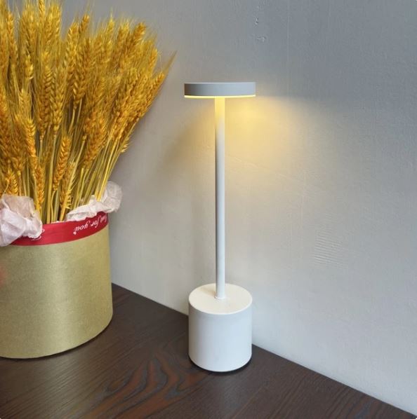 Bežična stona lampa